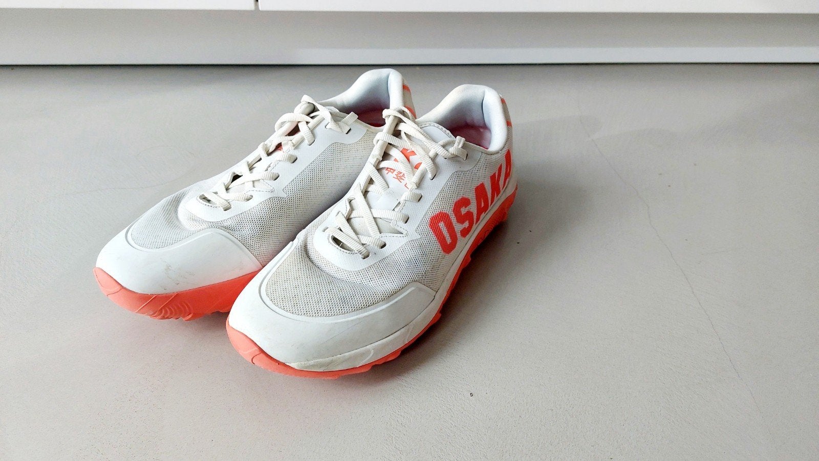 Osaka Kai Mk1 Hockeyschoenen - Wit oranje maat 42,5, Ophalen of Verzenden, Gebruikt, Schoenen
