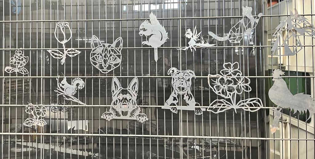 Tuindecoratie cortenstalen figuren honden / bloemen / katten, Ophalen of Verzenden, Nieuw, Metaal, Overige typen
