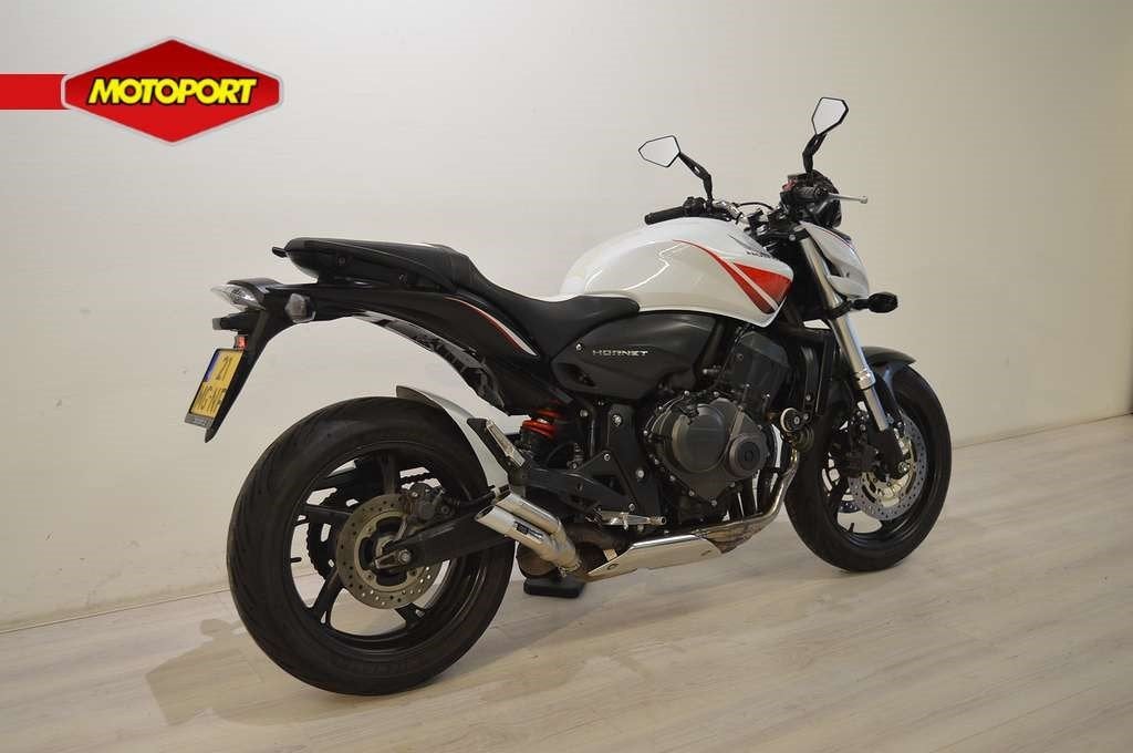 Honda CB 600 F (bj 2010), Wijngaardveld 1
9300  AALST, BE, Bedrijf, Mc.benelux@honda-eu.com, HONDA MOTOR EUROPE Ltd Belgian Branch
