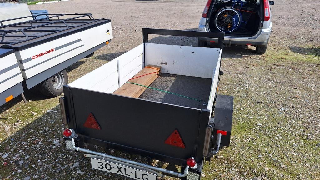 Kleine aanhangwagen geschikt voor scootmobiel vervoer, Diversen, Rolstoelen, Ophalen of Verzenden, Gebruikt, Elektrische rolstoel