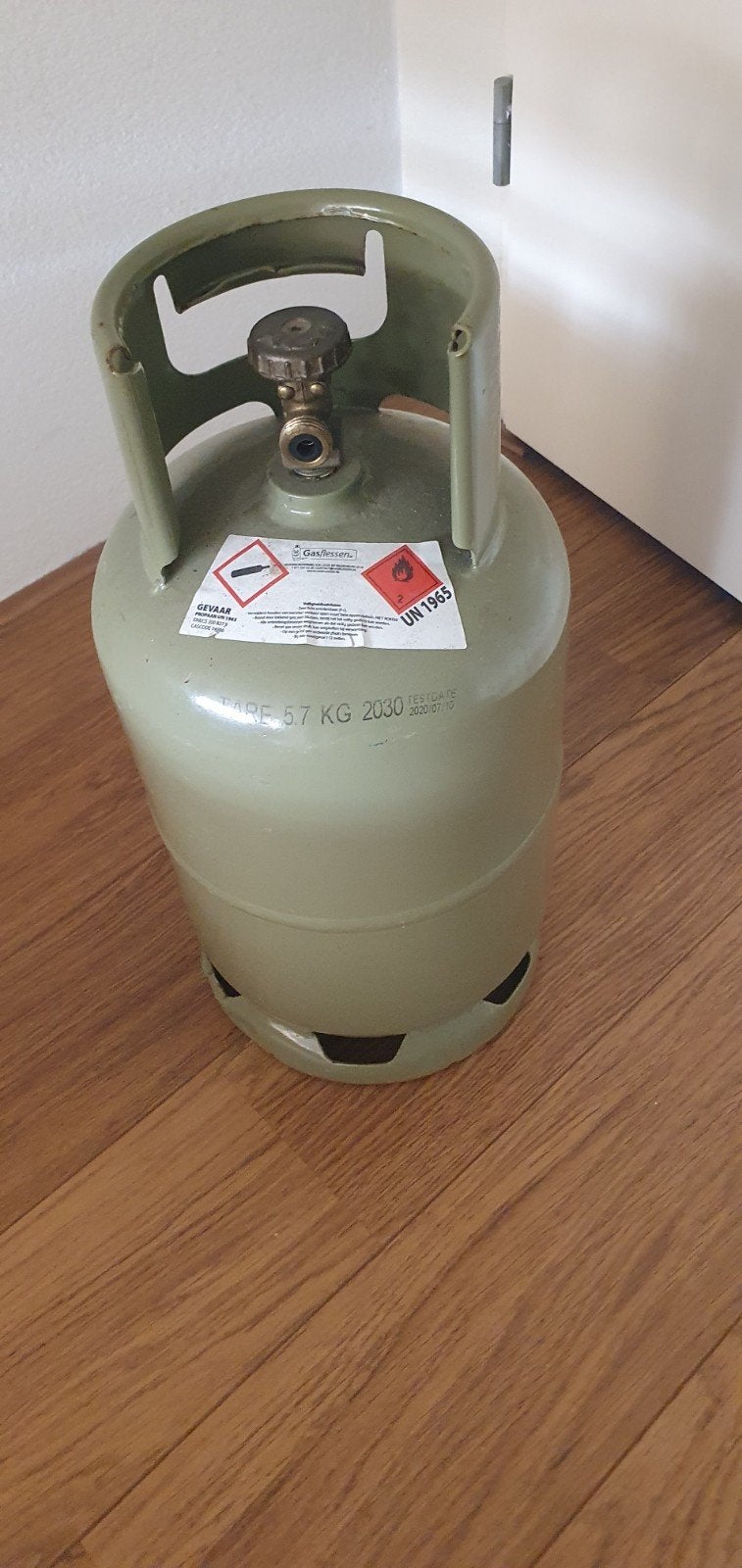 Gasfles leeg, Ophalen, Gebruikt
