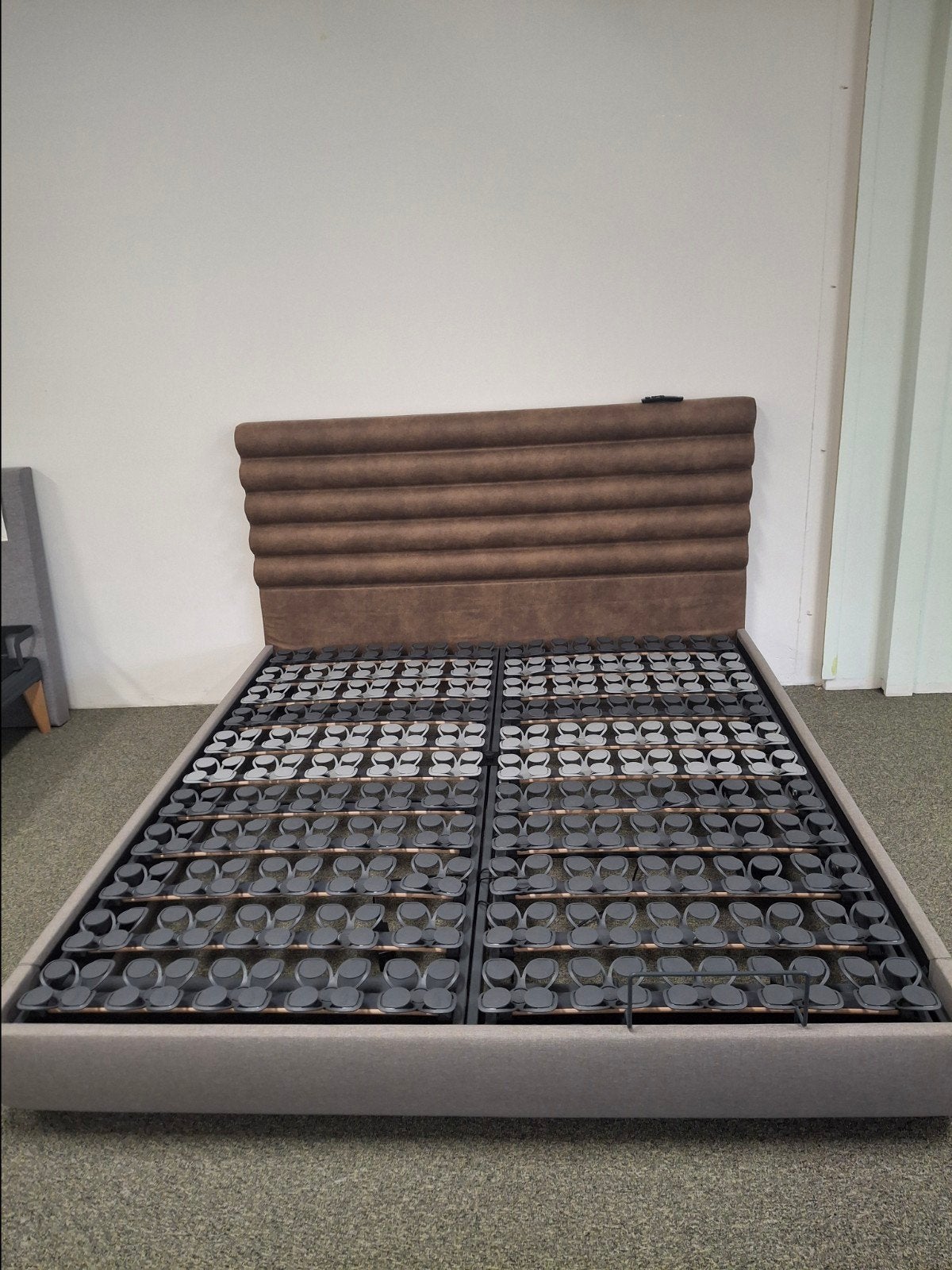 Showroommodel Bed Arc Tempur met twee schotelbodems, Huis en Inrichting, Slaapkamer | Bedden, Verstelbaar, Eenpersoons, Nieuw