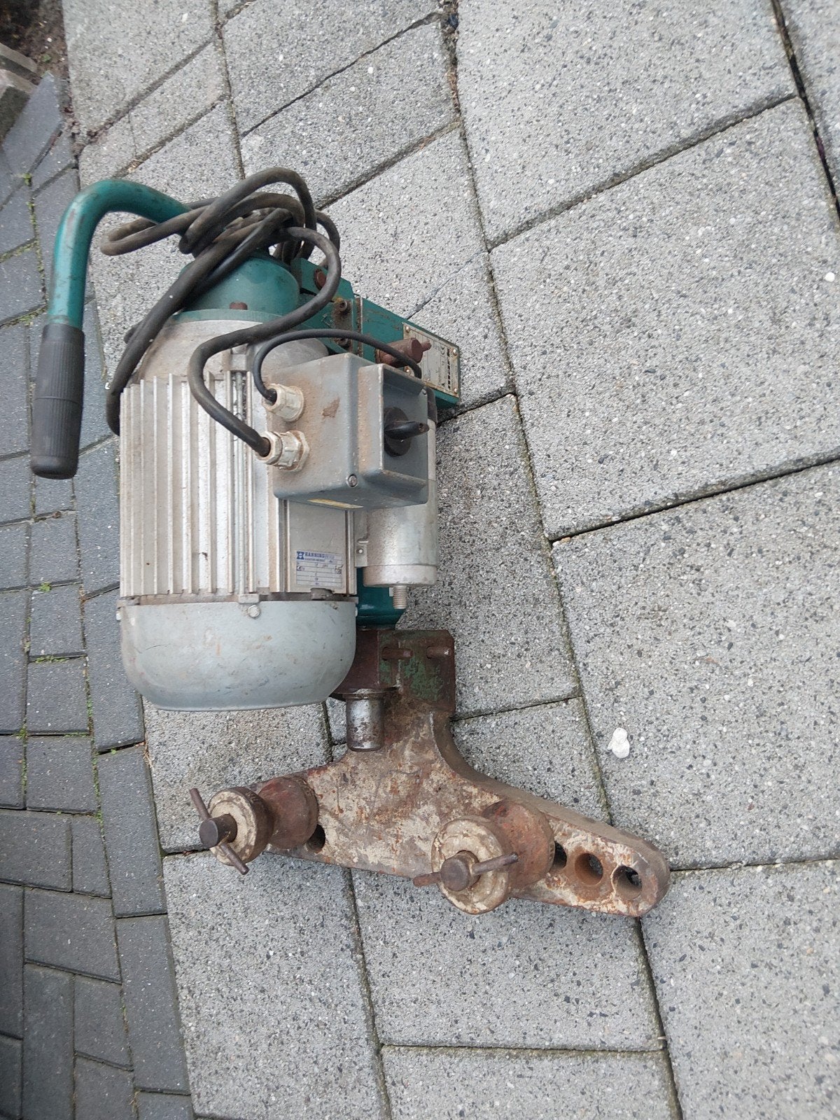pijpenbuiger met diverse buigbrikken, Ophalen, Gebruikt