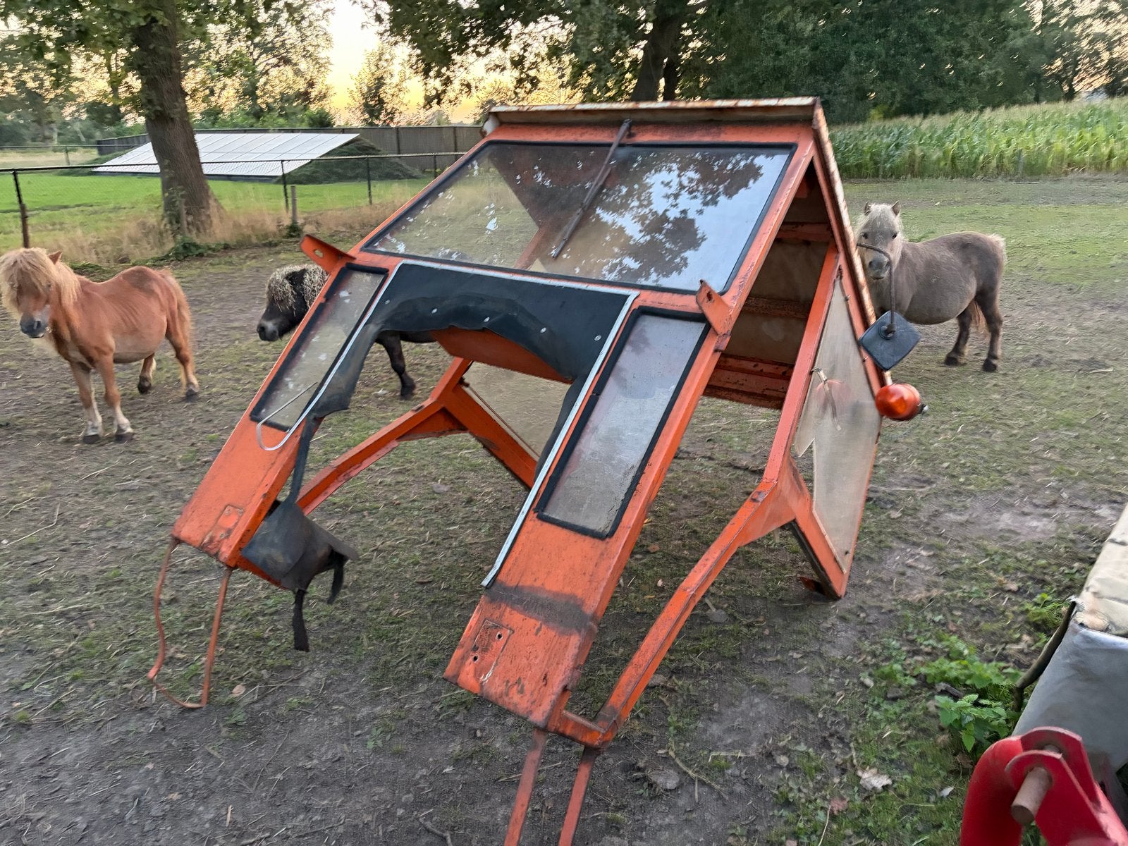 Tractor cabine, Ophalen