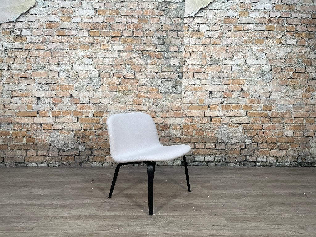 Muuto Fiber Lounge Chair bij TheReSales, Ophalen, Minder dan 75 cm, Design, Zo goed als nieuw