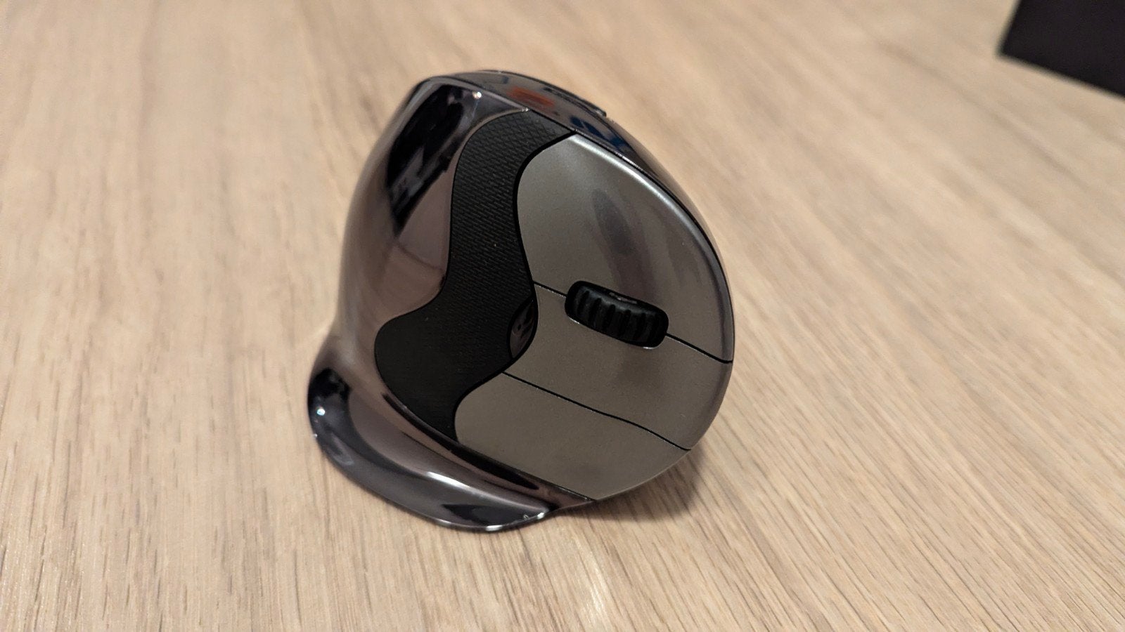 Evoluent 3 Medium Draadloze Ergonomische Verticale Muis, Computers en Software, Muizen, Ophalen, Muis, Ergonomisch, Zo goed als nieuw