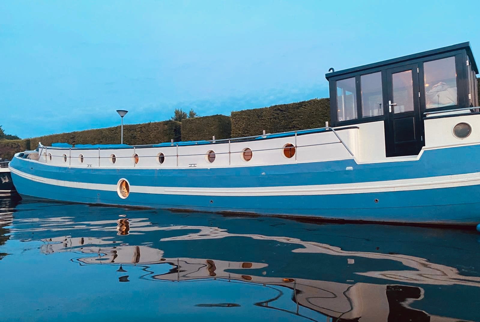 Luxe historische woonschip, woonboot, zomerhuis, huis,, 85 m², Gelderland, Verkoop zonder makelaar, 4 kamers