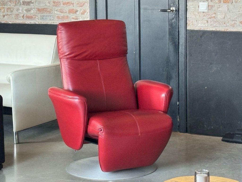 Leolux relaxfauteuil | Rood leer | Handmatig verstelbaar, Info@leolux.nl, Design / modern, 50 tot 75 cm, Marinus Dammeweg 55, 5928 PW Venlo, Nederland