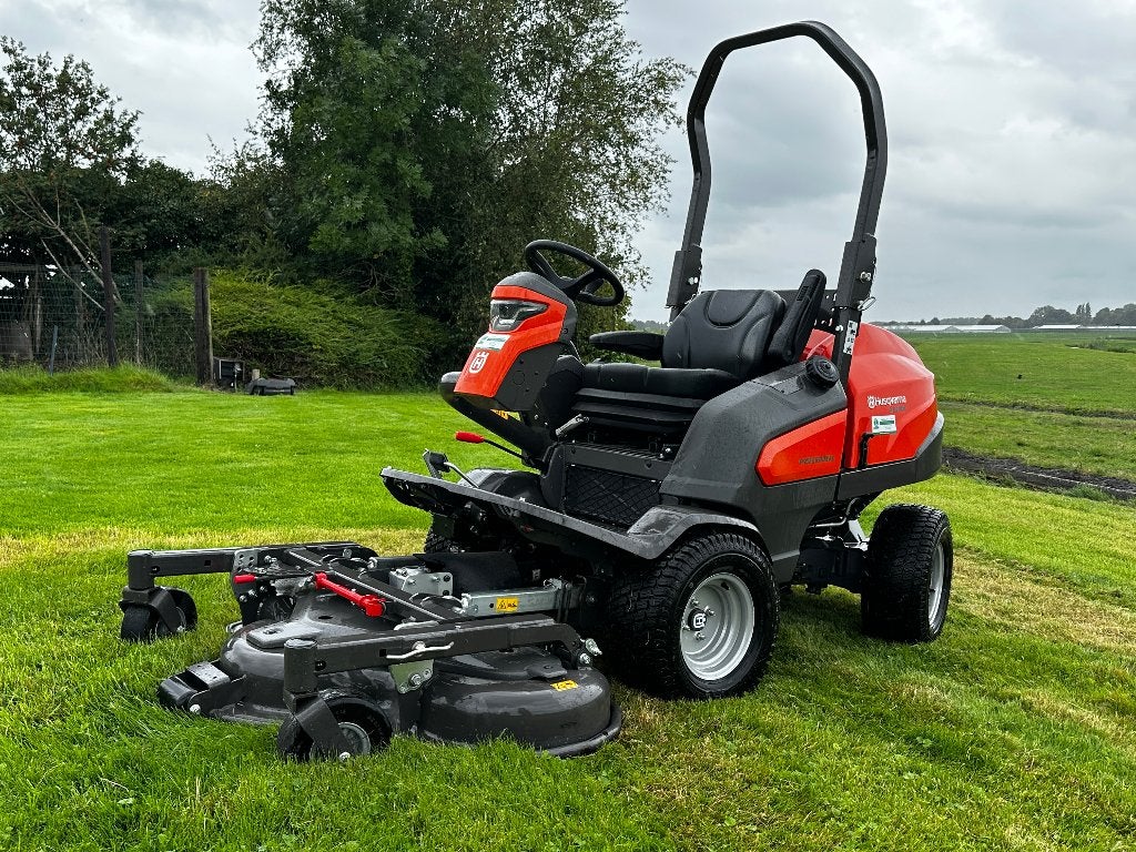 SHOWMODEL Husqvarna P520D Professional–20PK–132cm dek–15 uur, Ophalen of Verzenden, Zo goed als nieuw, 120 cm of meer, Mulchfunctie
