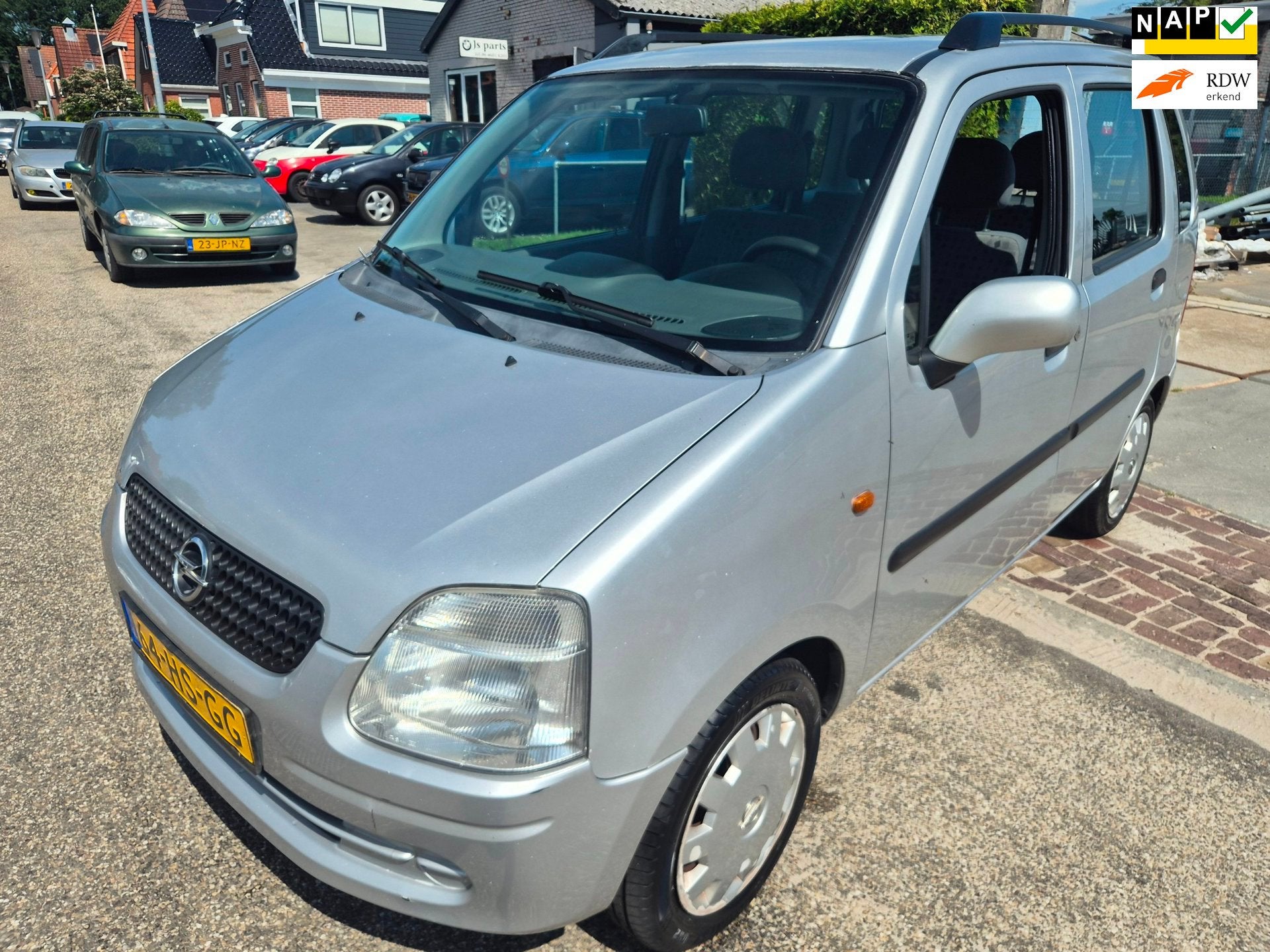Opel Agila 1.2-16V Comfort trekhaak nieuwe APK!, Auto's, Voorwielaandrijving, Gebruikt, 31 €/maand, Origineel Nederlands
