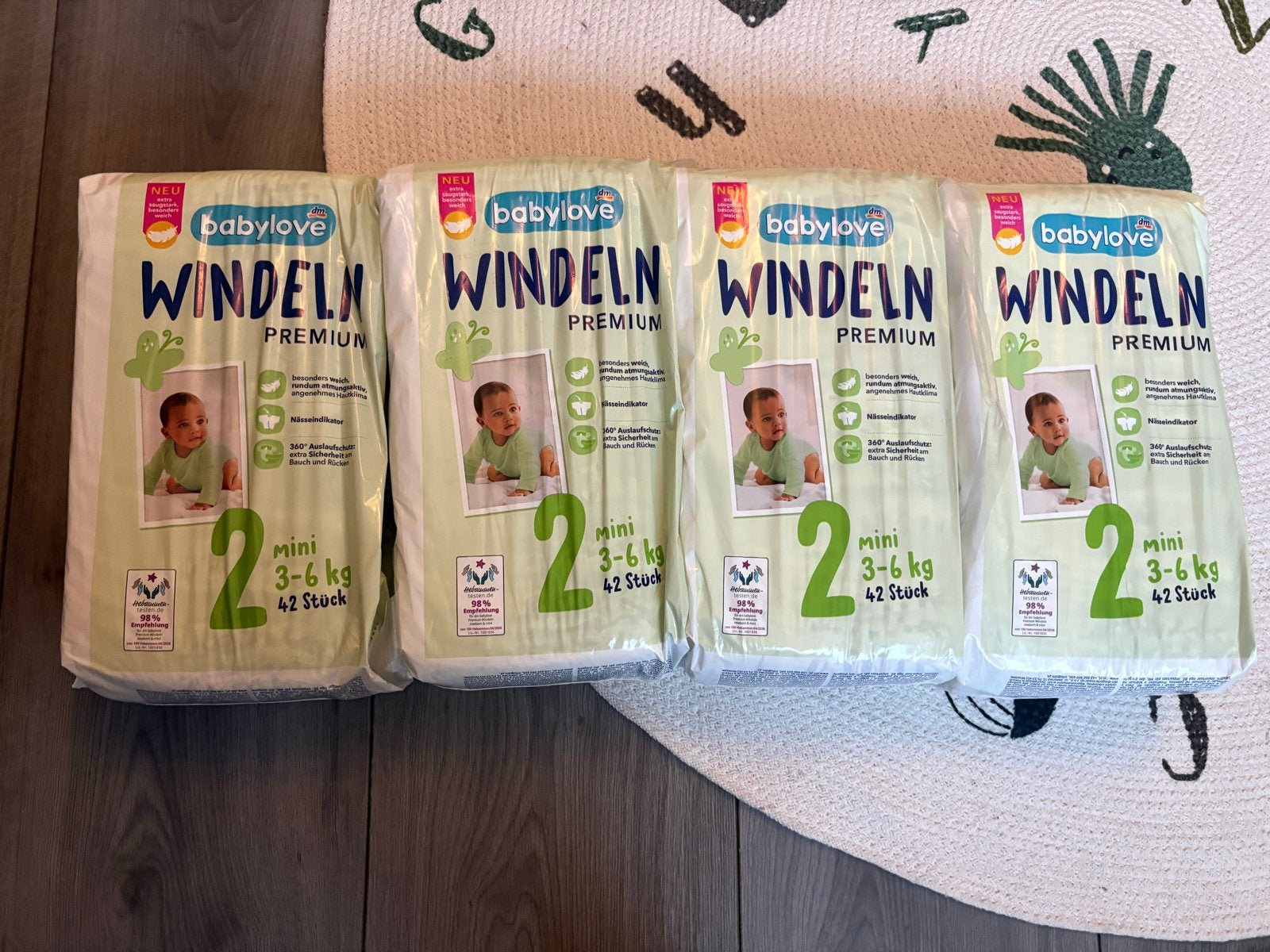 Babylove Premium Luiers Maat 2 (272 stuks), Ophalen of Verzenden, Nieuw