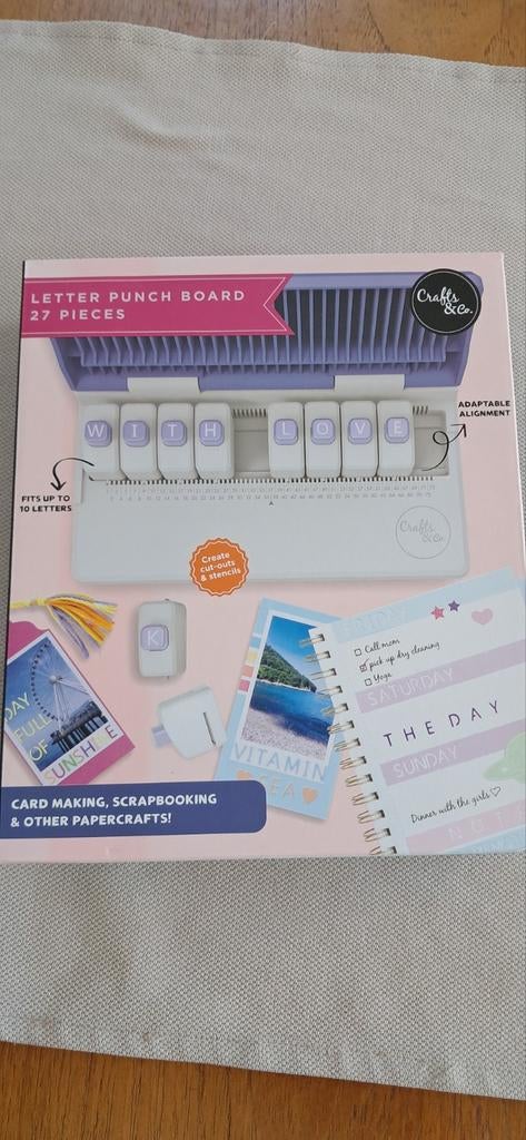 Crafts en co Letter Punch Board, Ophalen of Verzenden, Nieuw, Overige thema's, Overige typen