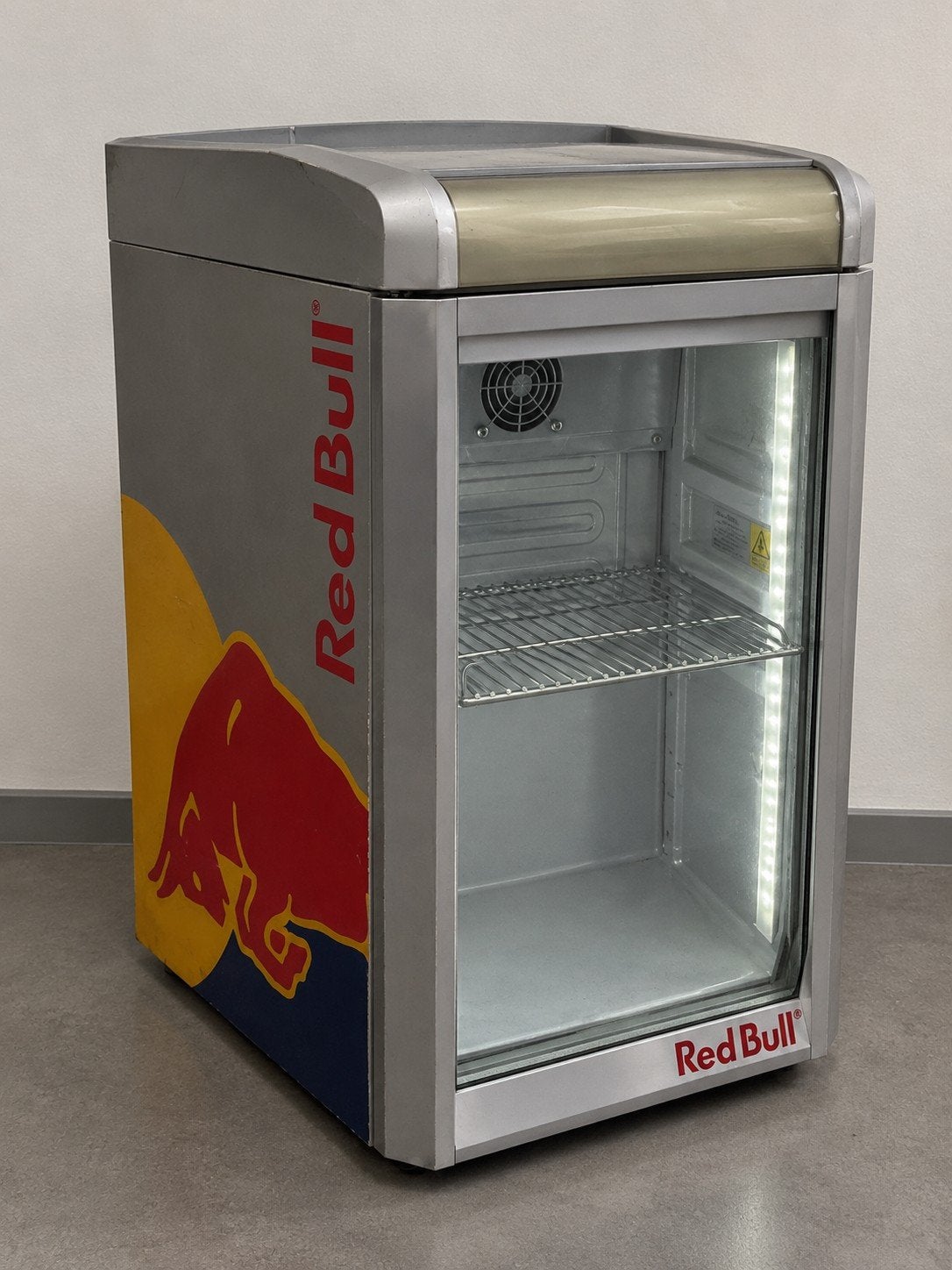 Red Bull Mini Koelkast – Werkt Perfect, Ophalen, Zonder vriesvak, Minder dan 45 cm, 200 liter of meer