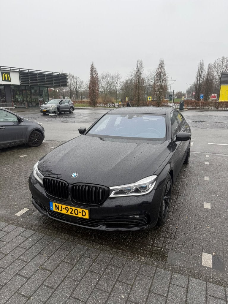 BMW 7-Serie 4.4 8 Cylinder 750I Xdrive 2017, Auto's, Automaat, Dealer onderhouden, Leder en Stof, Zwart