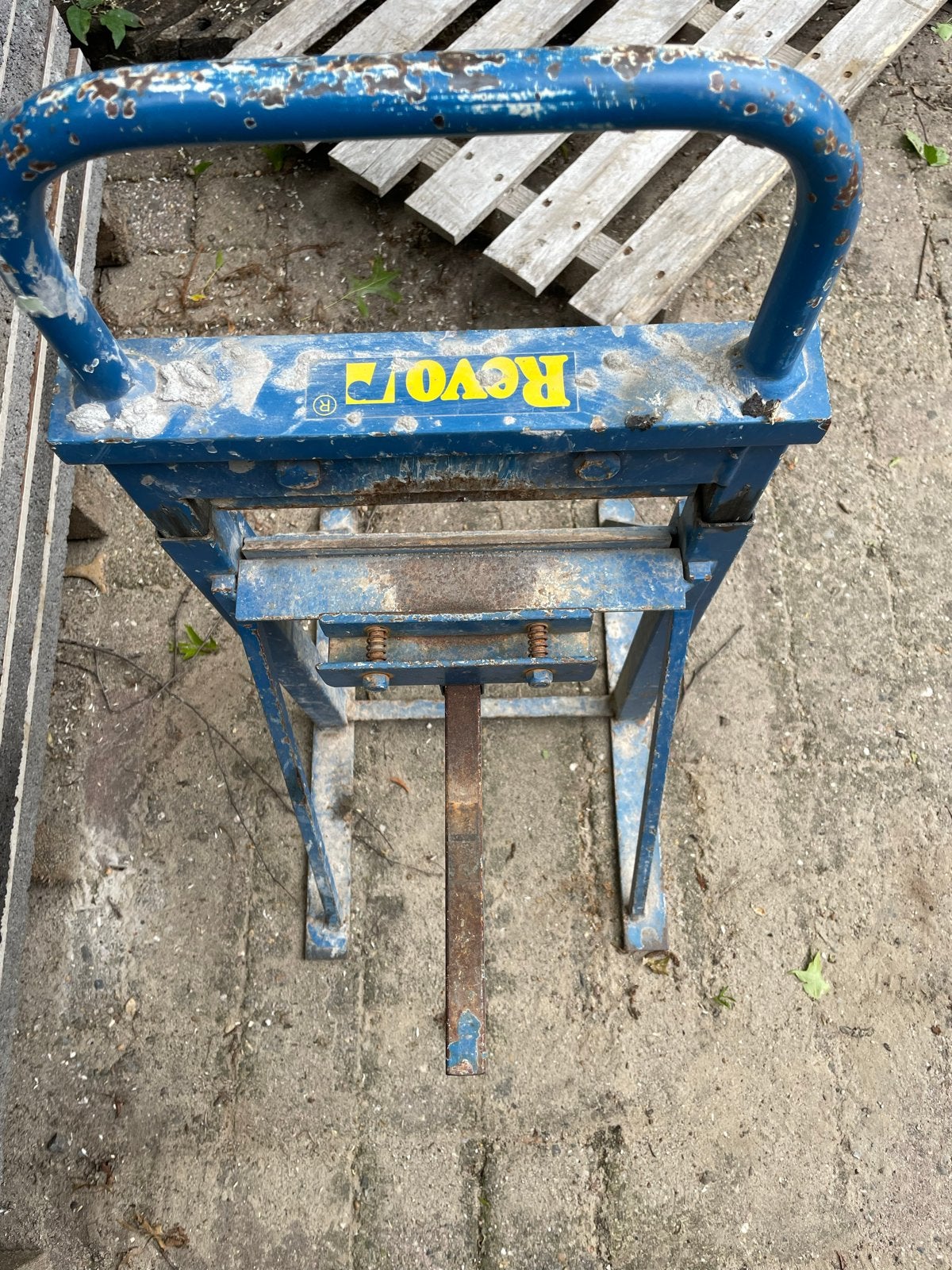 Revo steenknipper / klezoorboy voor Kalkzandsteen, Doe-het-zelf en Verbouw, Ophalen, Gebruikt