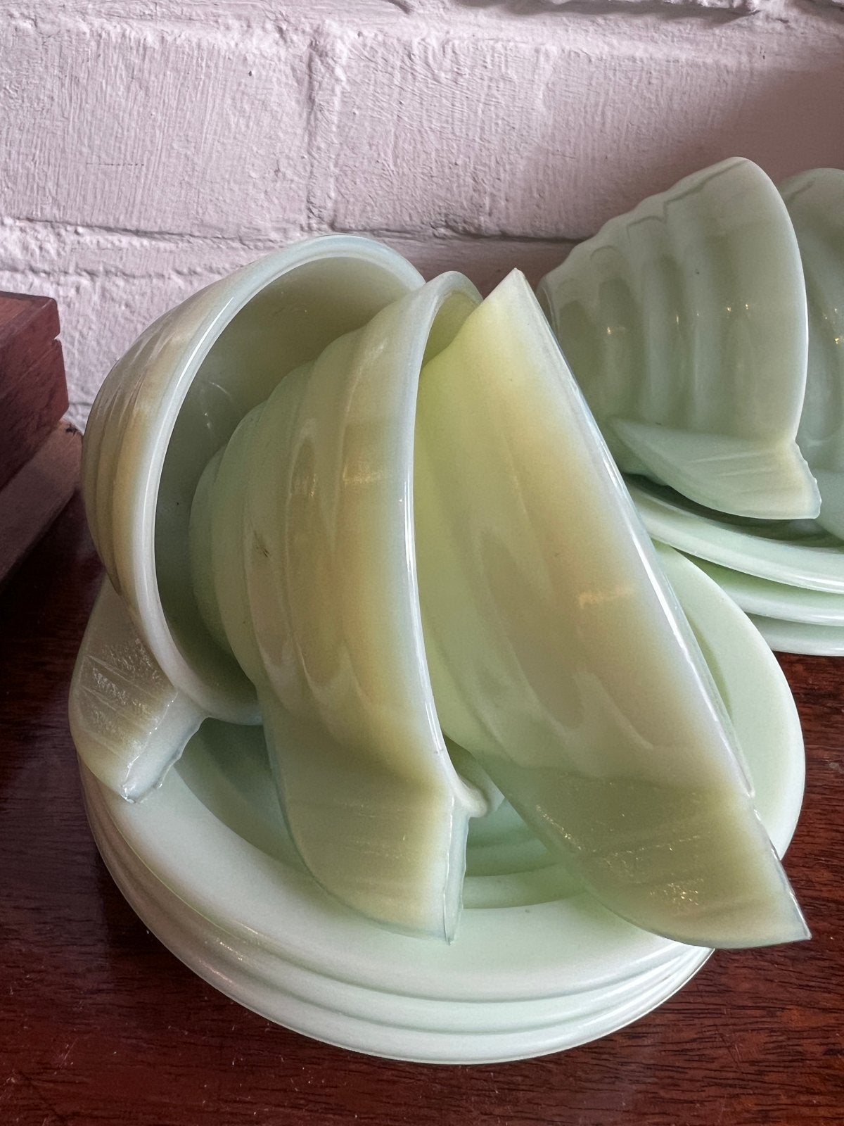 Set van 6 Art Deco opaline glazen kopjes en schotels, Antiek en Kunst, Ophalen of Verzenden