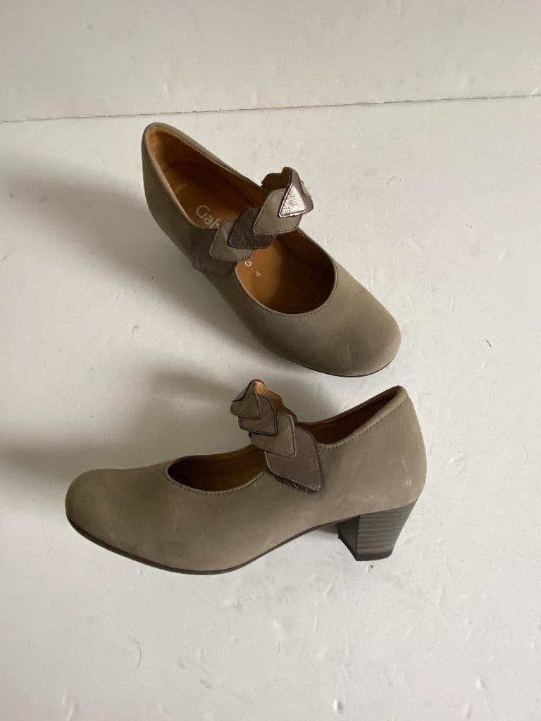 G397 Gabor Comfort: mt. 4=37 pumps schoenen hak beige, Beige, Gabor, Ophalen of Verzenden, Zo goed als nieuw