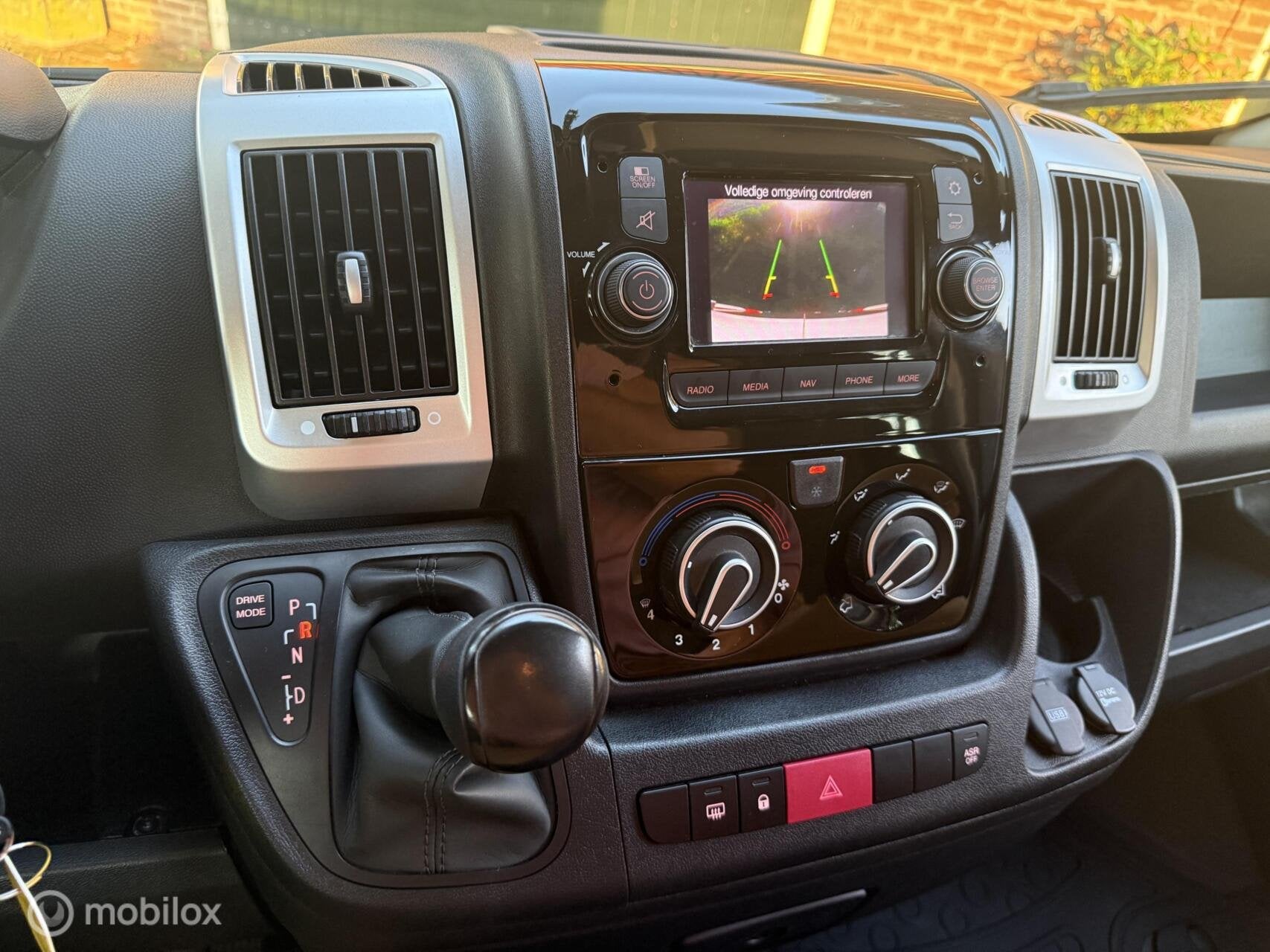 Fiat Ducato Maxi Power 177 pk L3H2 DC Automaat-9 <7-zitpl.>!, Auto's, Stof, Gebruikt, Bedrijf, Diesel
