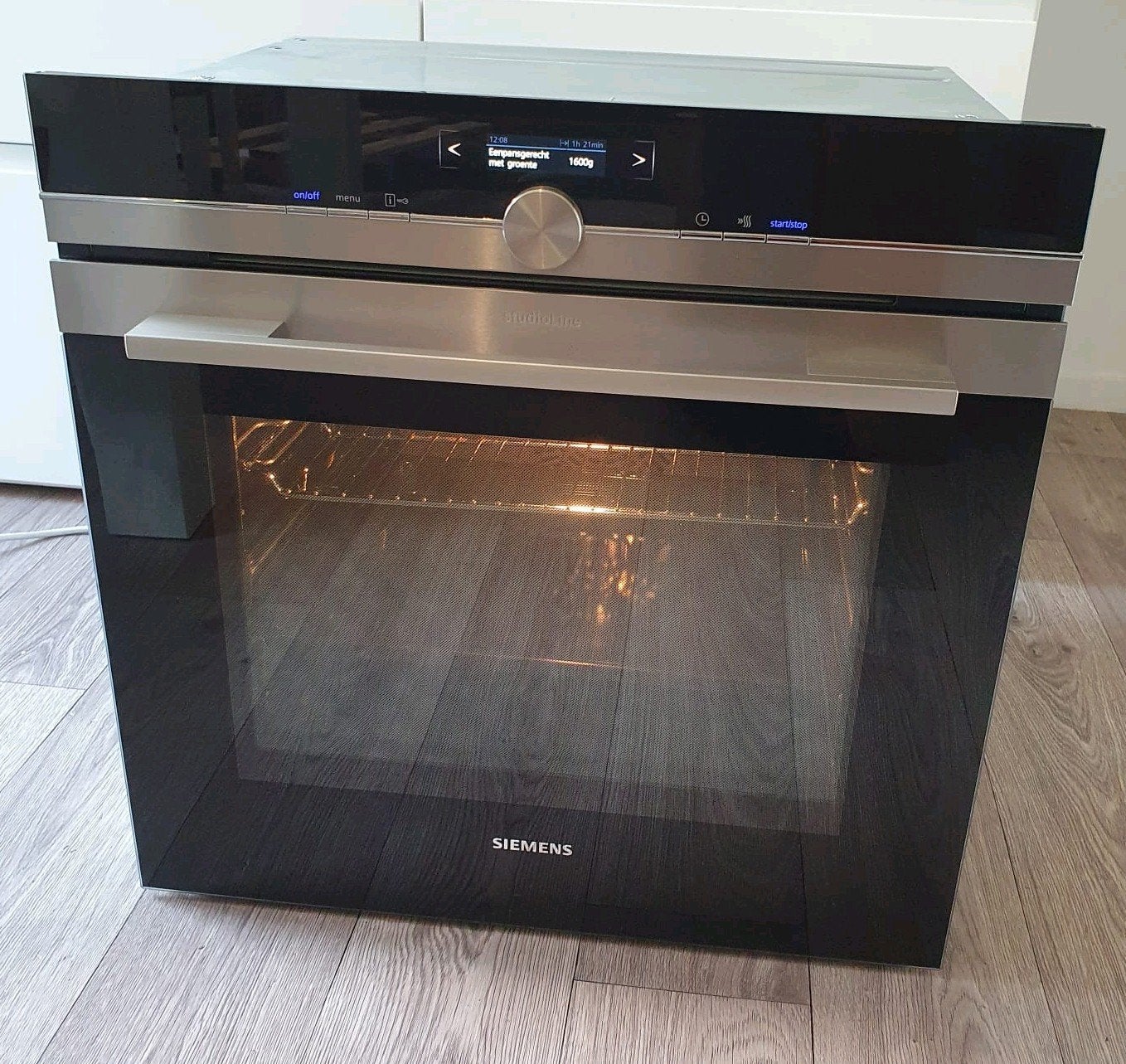 Luxe Siemens IQ700 oven met zelfreinigingsfunctie, Witgoed en Apparatuur, Ophalen, Hete lucht, 60 cm of meer, Siemens