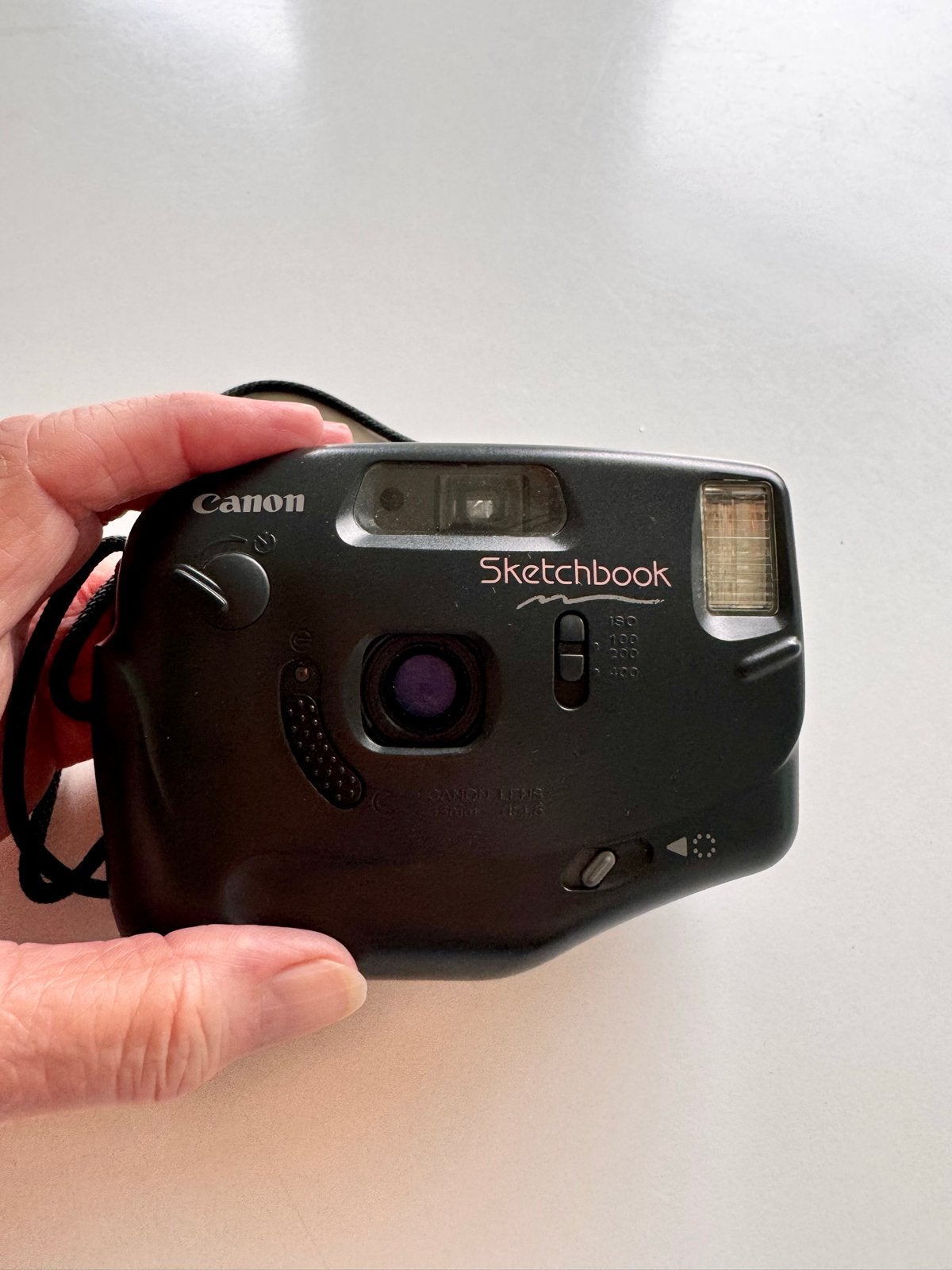 Foto 2 van Canon Sketchbook Compact Camera - Vintage Analoge Camera