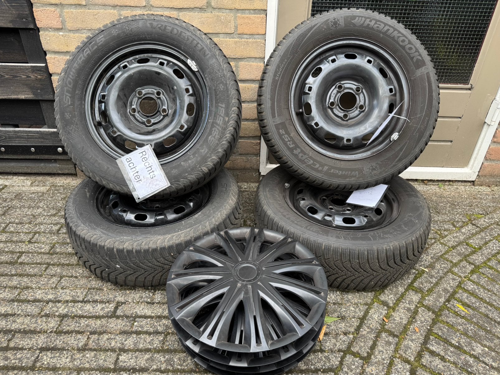Winterbanden 14 inch - Skoda Fabia + extra’s, Ophalen, 14 inch, Banden en Velgen, 185 mm