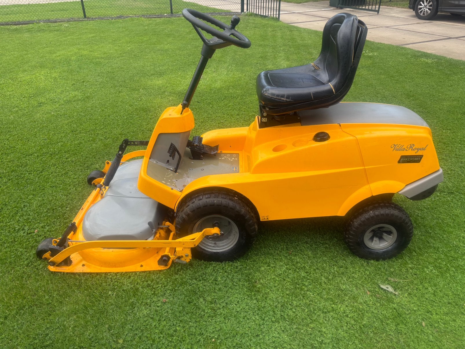 Stiga villa royal, Tuin en Terras, Ophalen, Gebruikt, Elektrische starter, 90 tot 120 cm