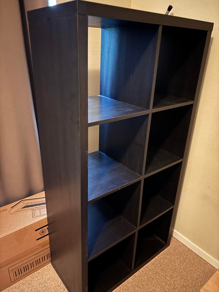 Gratis IKEA Kallax Vakkenkast 2x4 - snel ophalen, Huis en Inrichting, Kasten | Roldeurkasten en Archiefkasten, Ophalen, Zo goed als nieuw