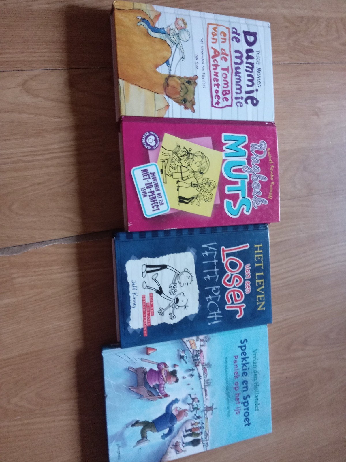 4 leesboeken  nieuw en zgan en gelezen, Boeken, Ophalen, Zo goed als nieuw