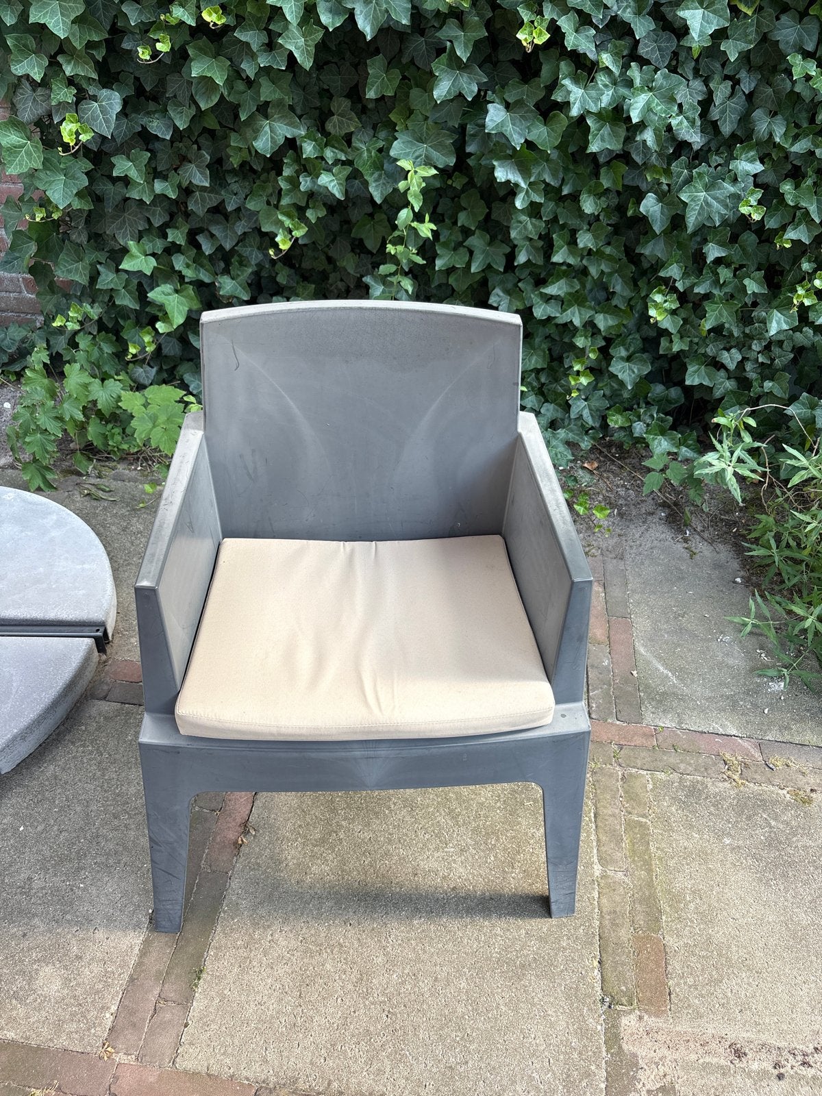 Grijze box tuinstoelen met kussens, 8 stuks, Tuin en Terras, Tuinstoelen, Ophalen, Gebruikt, Kunststof