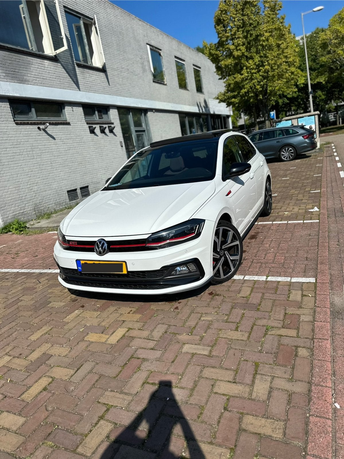 Volkswagen Polo GTI 2.0 TSI 200 PK DSG | Pano | Virtual Cock, Automaat, 1984 cc, Wit, Bedrijf