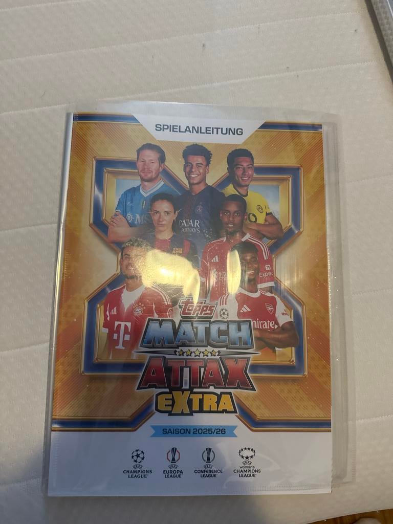 Topps Match Attax Extra Seizoen 2025/26 Voetbalkaarten, Ophalen of Verzenden, Zo goed als nieuw, Meerdere kaarten, Foil
