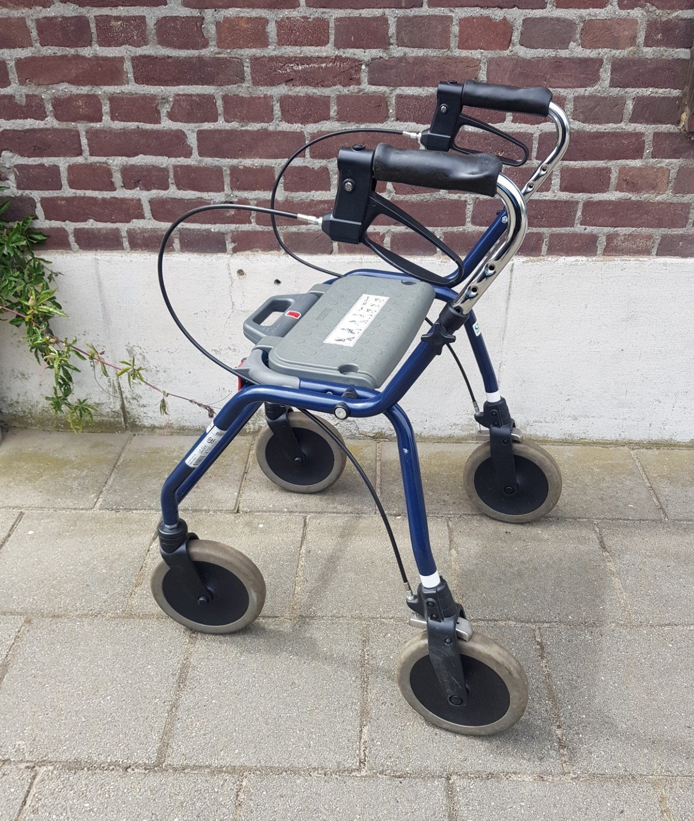 Dolomite rollator., Diversen, Ophalen, Opvouwbaar, Zo goed als nieuw