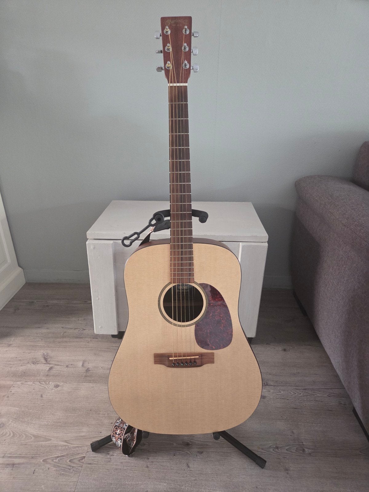 Martin DXME met hardcase, Muziek en Instrumenten, Snaarinstrumenten | Gitaren | Akoestisch, Ophalen, Zo goed als nieuw, Western- of Steelstringgitaar