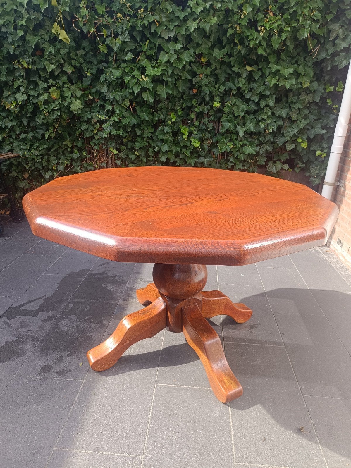 Massief houten achthoekige tafel, Gebruikt, Klassiek, Ophalen of Verzenden, 75 – 100