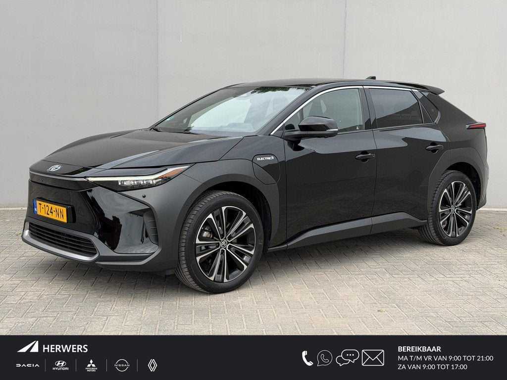 Toyota bZ4X Premium 4WD 71 kWh / Accu SOH 100 % / Dealer Ond, Auto's, Toyota, Gebruikt, 71 kWh, Zwart, Vierwielaandrijving