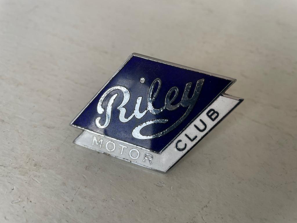 Riley Motor Club badge emaille oldtimer accessoire, Ophalen of Verzenden, Zo goed als nieuw