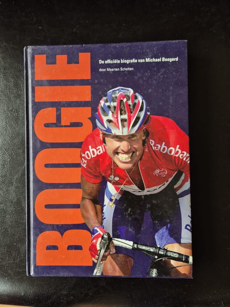 Boogie: De officiële biografie van Michael Boogerd, Ophalen of Verzenden, Zo goed als nieuw, Maarten Scholten, Sport