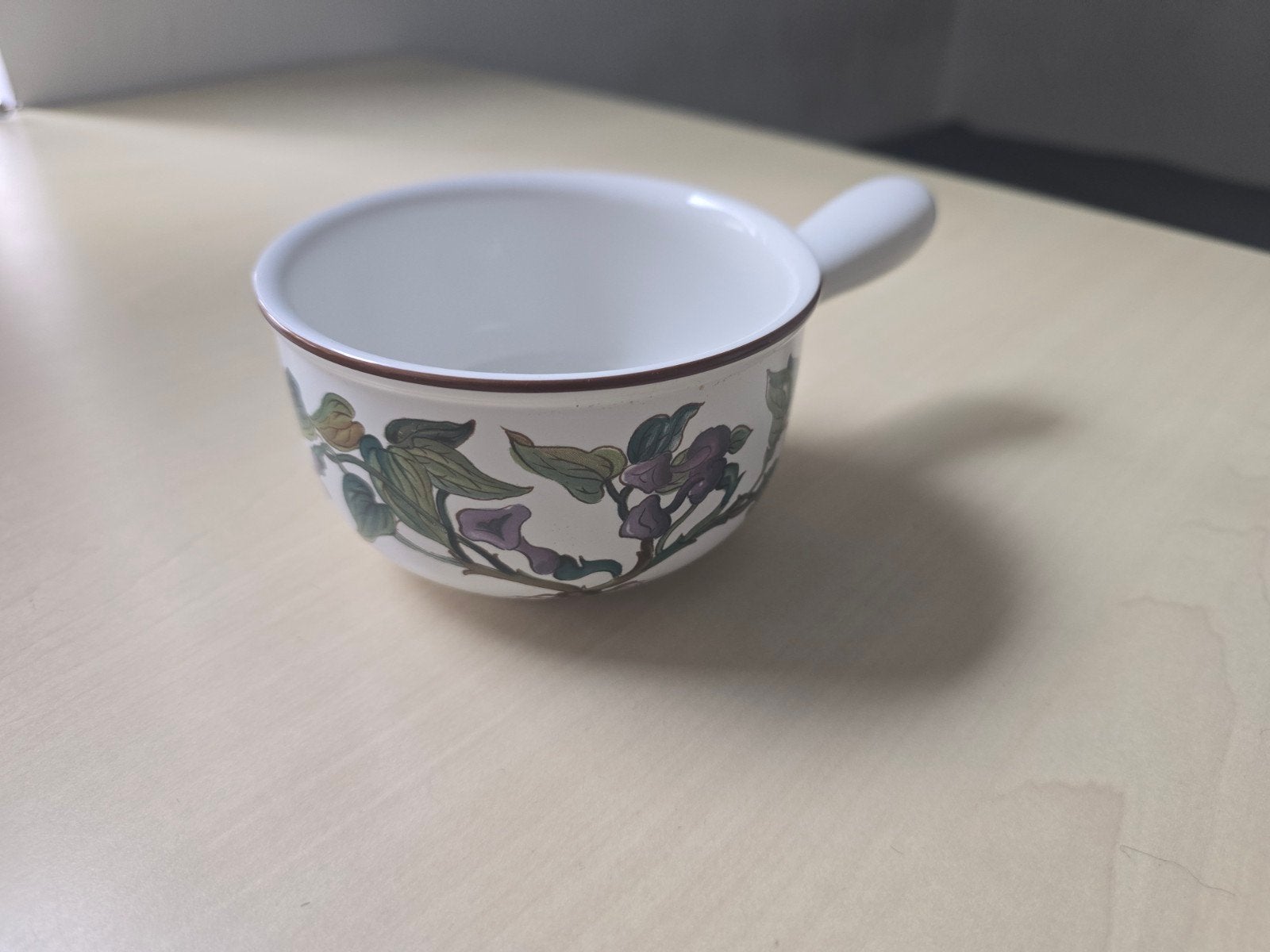Villeroy & Boch Botanica soepkom met oor, Klassiek, Villeroy & Boch, Ophalen of Verzenden, Zo goed als nieuw