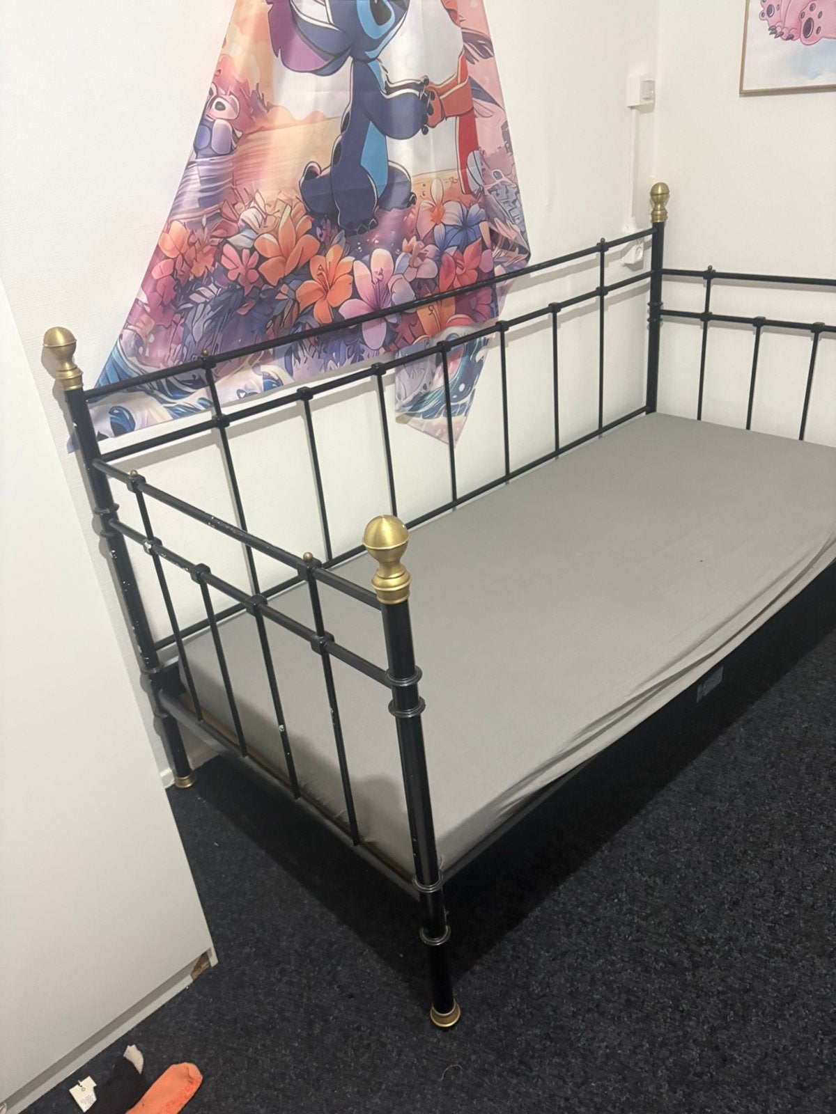 2 stuks 1 pers ijzeren bed compleet, Huis en Inrichting, Slaapkamer | Bedden, 90 cm, Eenpersoons, Ophalen of Verzenden, Zo goed als nieuw