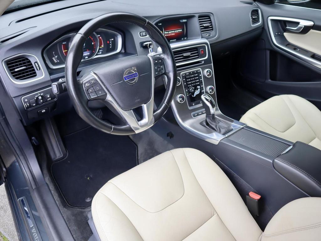 Volvo V60 2.4 D6 Twin Engine Summum Dealer onderhouden, Automaat, Vierwielaandrijving, 1880 kg, 220 pk