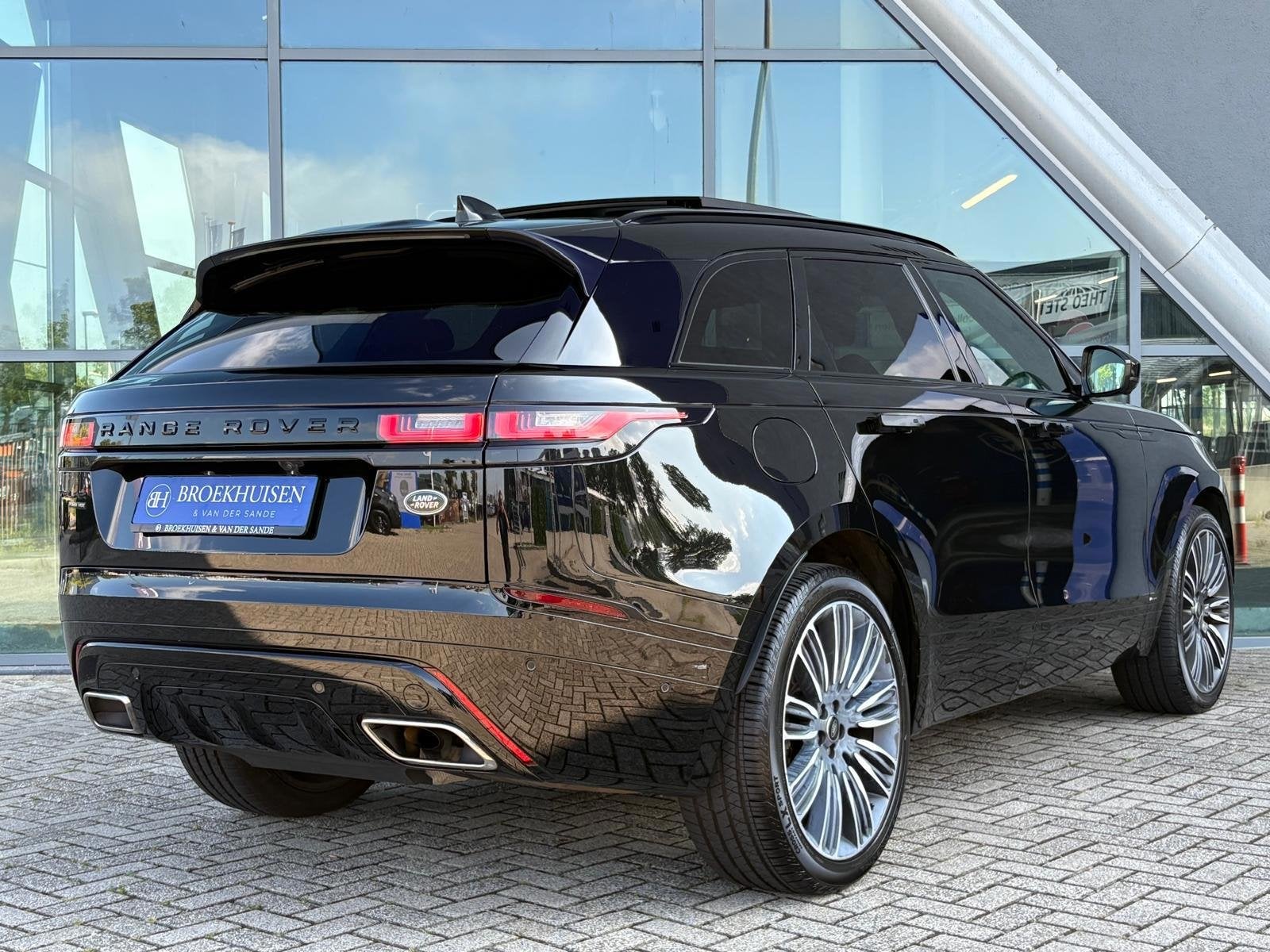 Land Rover Range Rover Velar 3.0 V6 SC AWD R-Dynamic HSE 381, Automaat, Gebruikt, 2995 cc, Zwart