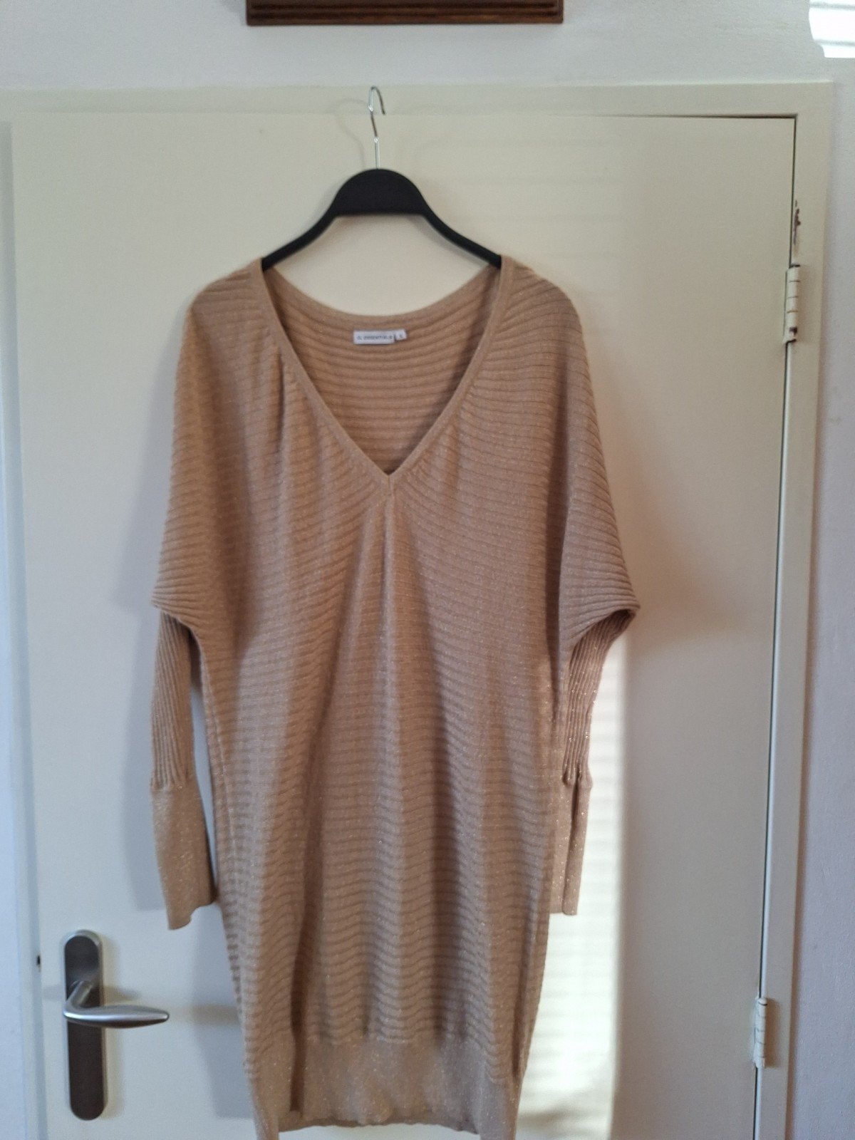 dames tuniek maat s/m  beige, Kleding | Dames, Grote Maten, Ophalen of Verzenden, Zo goed als nieuw, Beige, Blouse of Tuniek