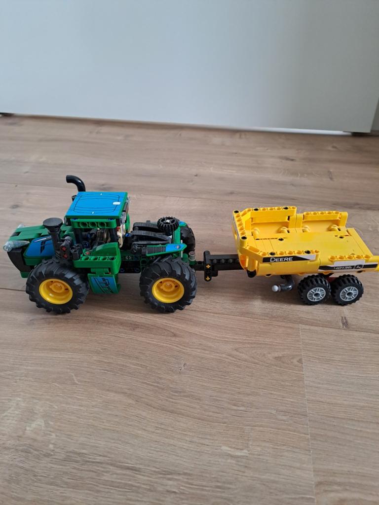 Lego Technic 42136 John Deere 9620R 4WD Tractor, Kinderen en Baby's, Speelgoed | Duplo en Lego, Ophalen, Lego, Zo goed als nieuw