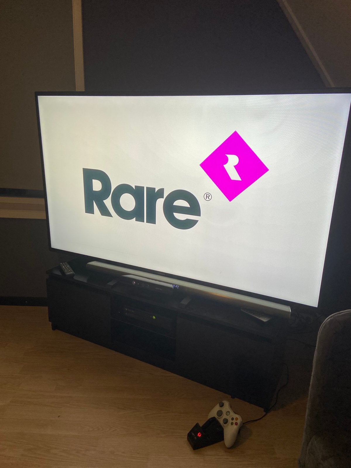 Meubel + monitor + xbox 360 + games, Ophalen, Gekoppelde computers, Vanaf 7 jaar, 2 spelers