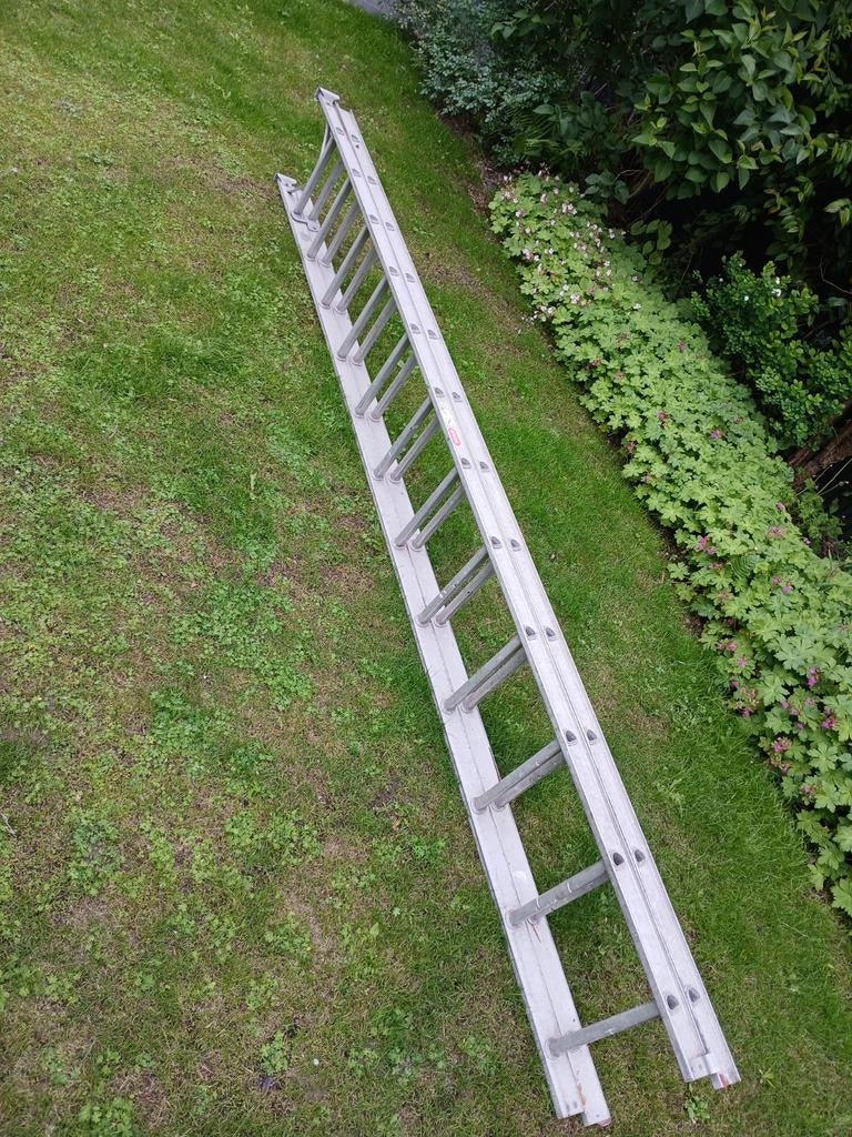 Altrex ladder 2x 12 trede, Doe-het-zelf en Verbouw, Ladders en Trappen, Ophalen of Verzenden