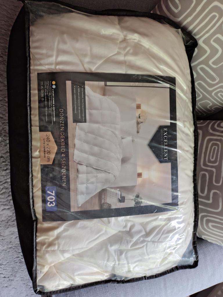 Nieuw in tas Donzen Dekbed 4 Seizoenen 220x240 Lits-Jumeaux, Huis en Inrichting, Slaapkamer | Beddengoed, Ophalen, Wit, Deken of Dekbed