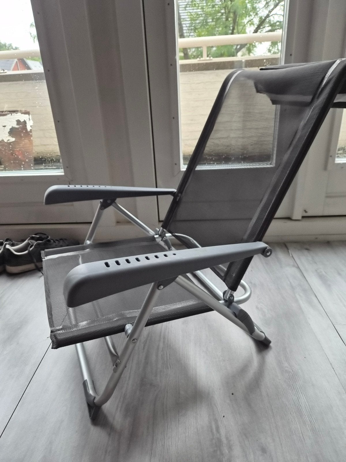 Campingstoel laag model met 7 standen en zachte hoofdsteun, Ophalen, Zo goed als nieuw, Campingmeubel-accessoire