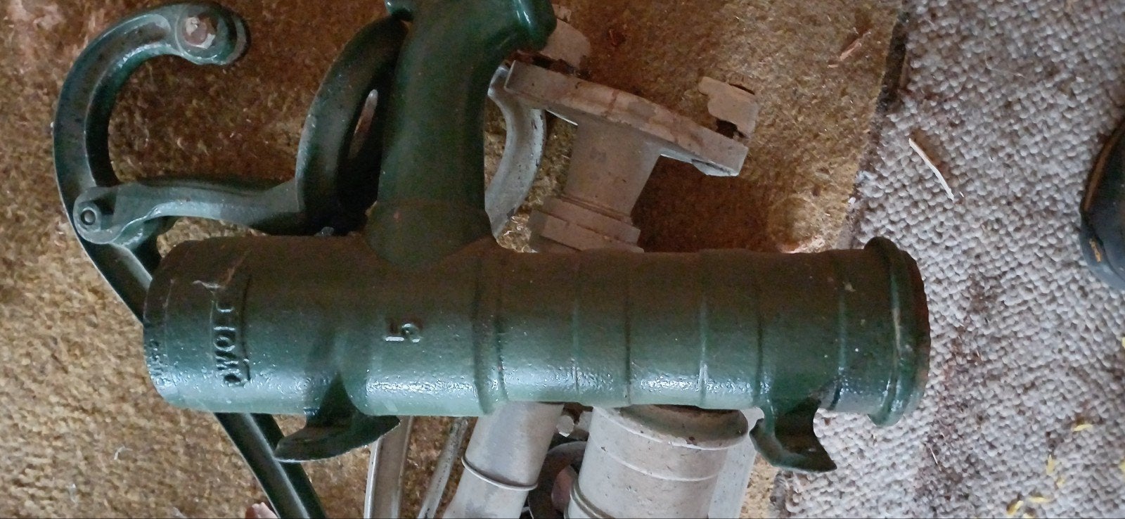 Grondwaterpomp handbediend, Ophalen