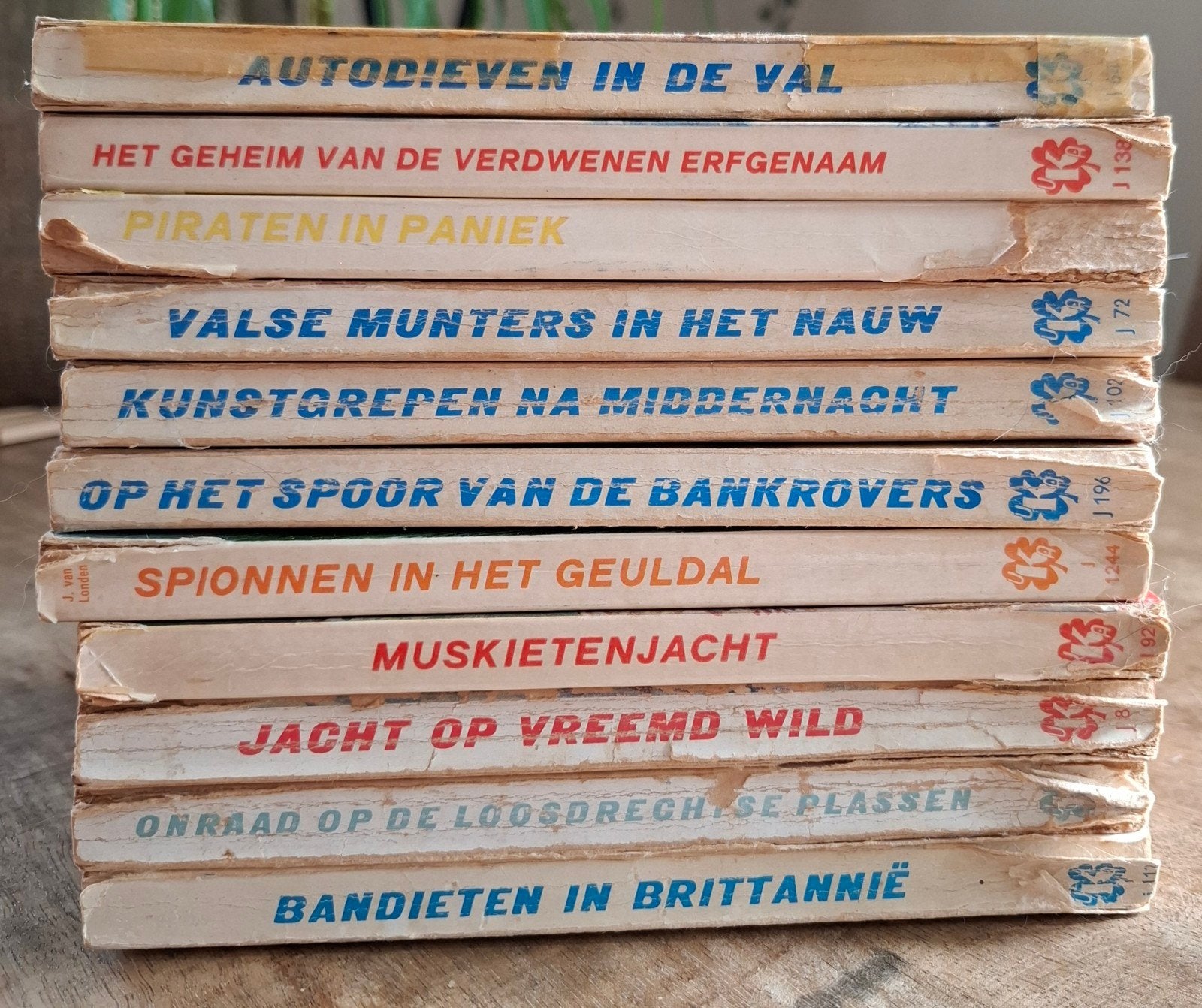 J. van Londen jeugdboeken - Kluitman jeugdserie, Ophalen of Verzenden