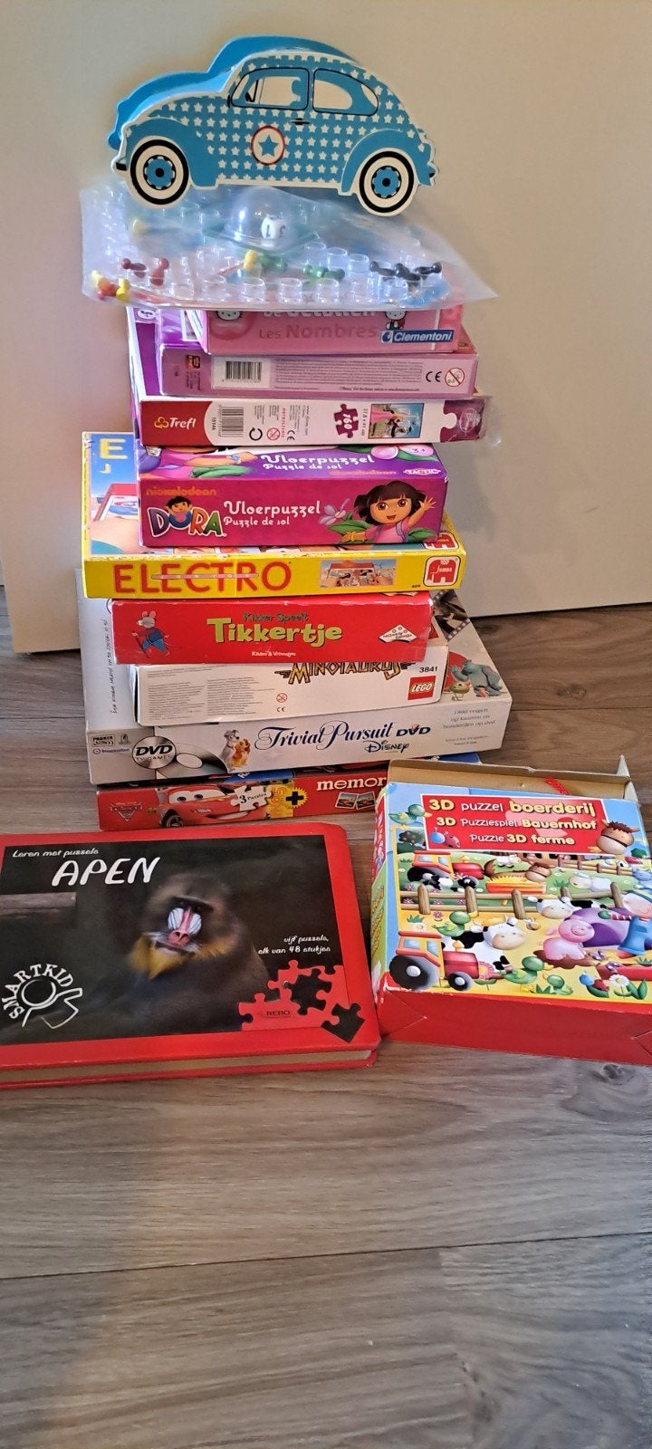 doos met speelgoed, Ophalen